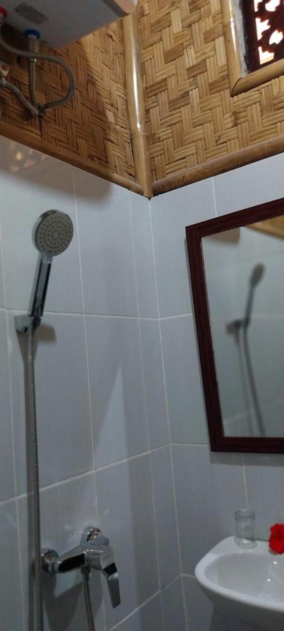 Pondok Sapta Sallaca Selat Exterior foto